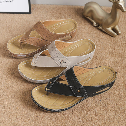 🔥#1 TRENDING SUMMER 🔥 Summer New Hollow Toe Clip Ladies Bone Orthopedic Leather Sandals